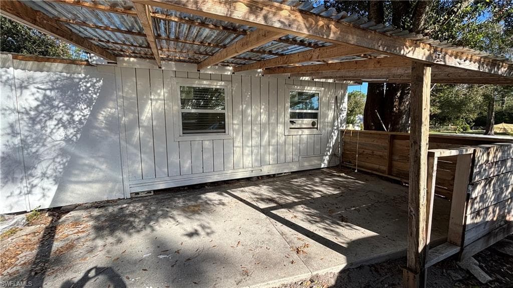 7890 Marx DR, NORTH FORT MYERS FL 33917-34