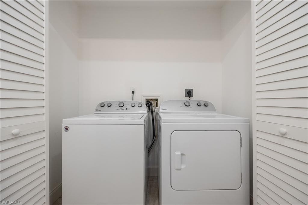 11674 Pointe Circle DR, FORT MYERS FL 33908-7