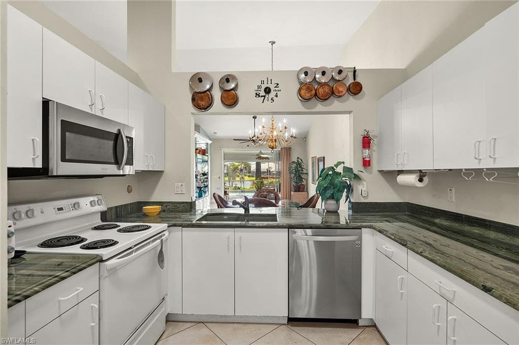 550 Captn Kate CT # 22, NAPLES FL 34110-4