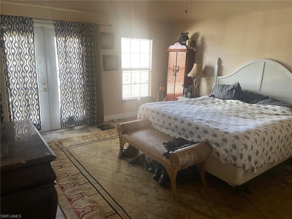 3129 Woodside AVE, NAPLES FL 34112-12