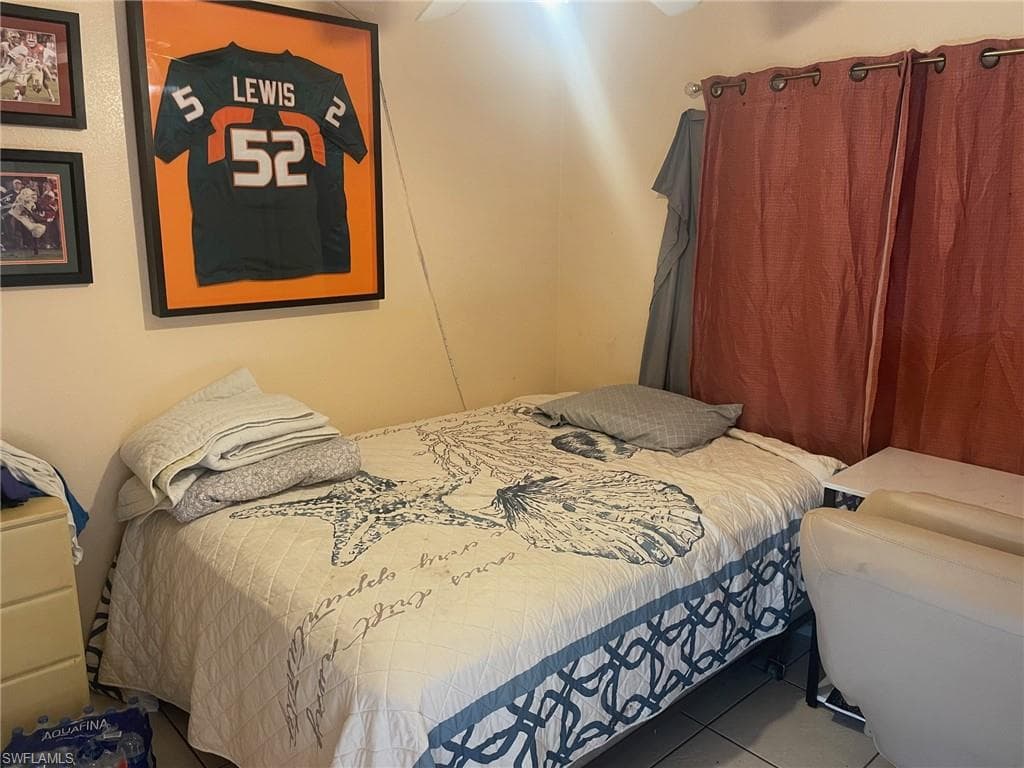 3129 Woodside AVE, NAPLES FL 34112-21