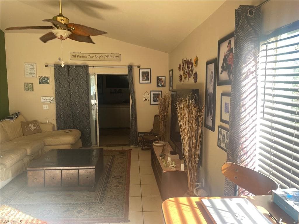 3129 Woodside AVE, NAPLES FL 34112-9