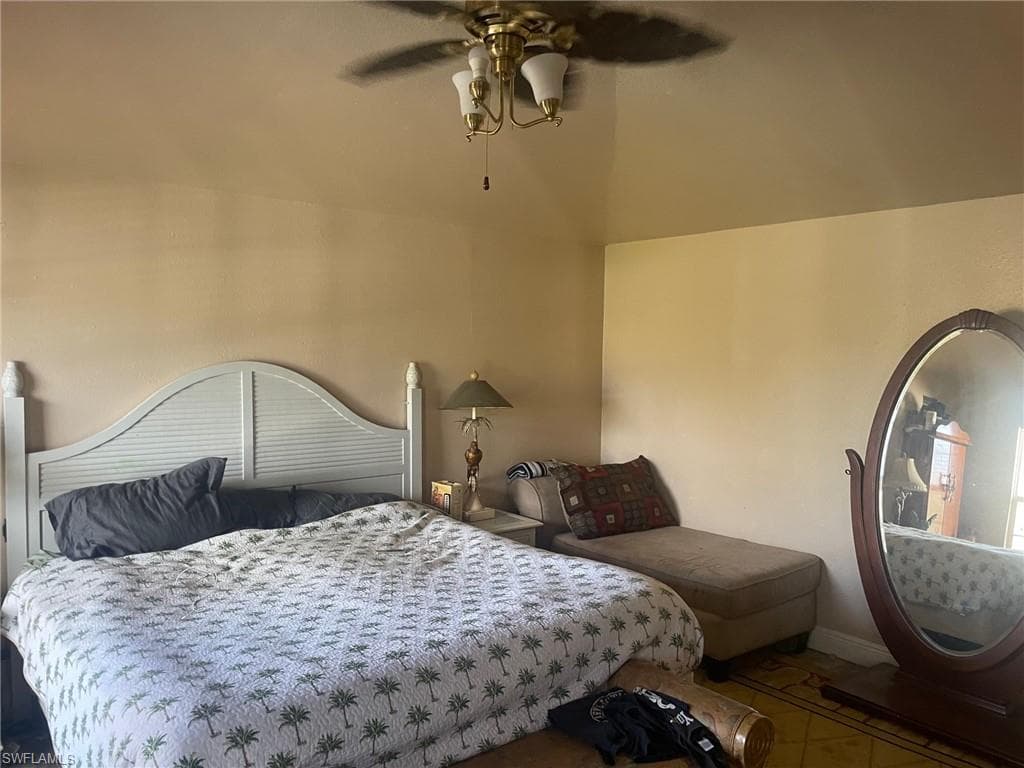 3129 Woodside AVE, NAPLES FL 34112-10