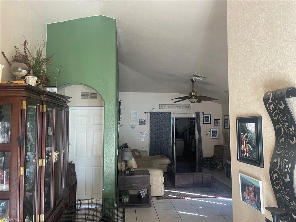 3129 Woodside AVE, NAPLES FL 34112-7