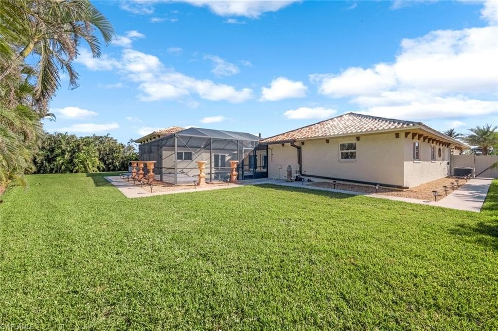 13750 McGregor BLVD, FORT MYERS FL 33919-38