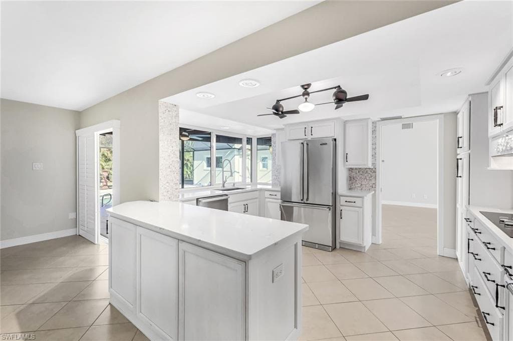 13750 McGregor BLVD, FORT MYERS FL 33919-7