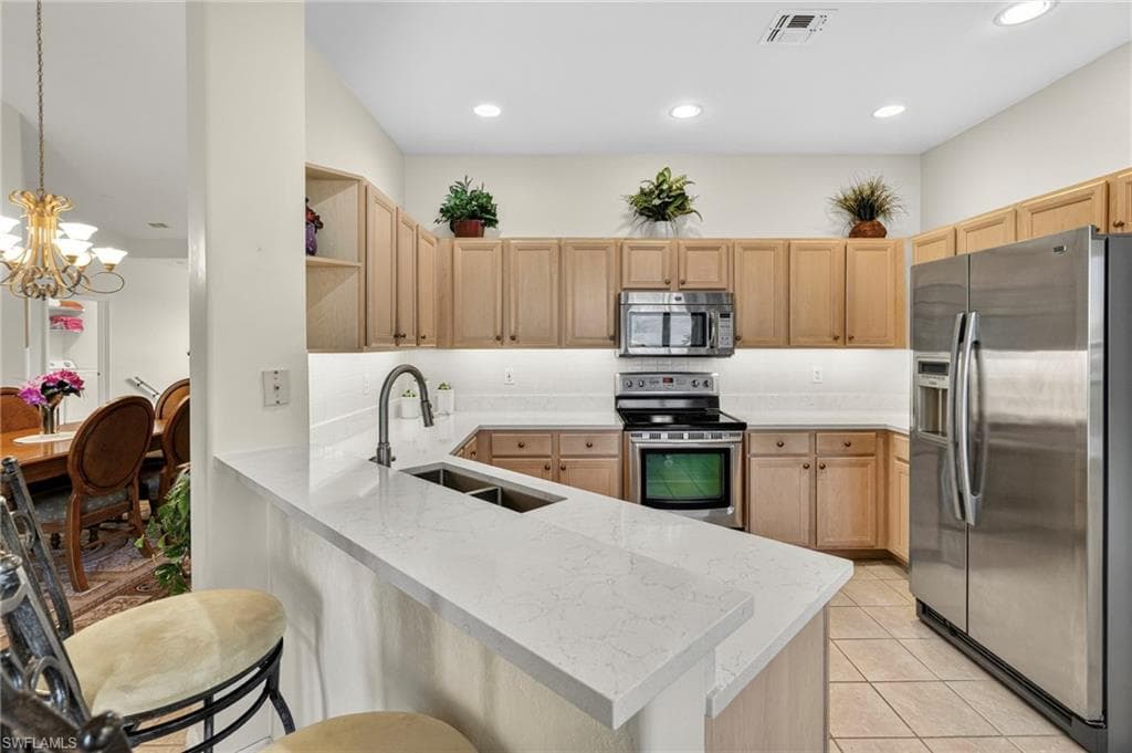 9231 Bayberry BEND # 203, FORT MYERS FL 33908-2