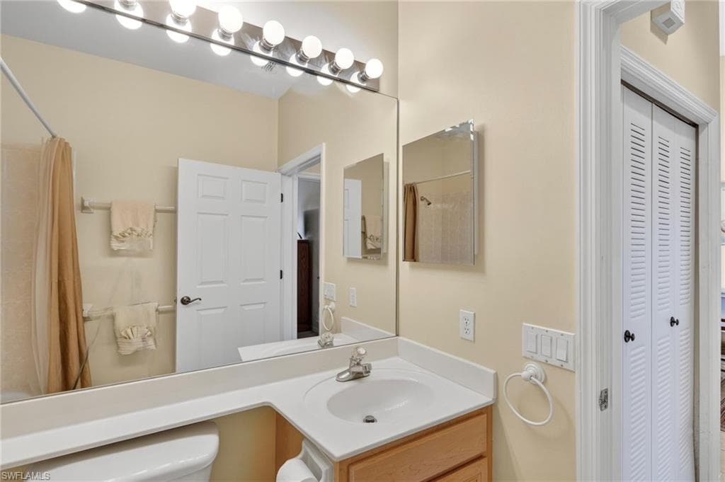 9231 Bayberry BEND # 203, FORT MYERS FL 33908-19