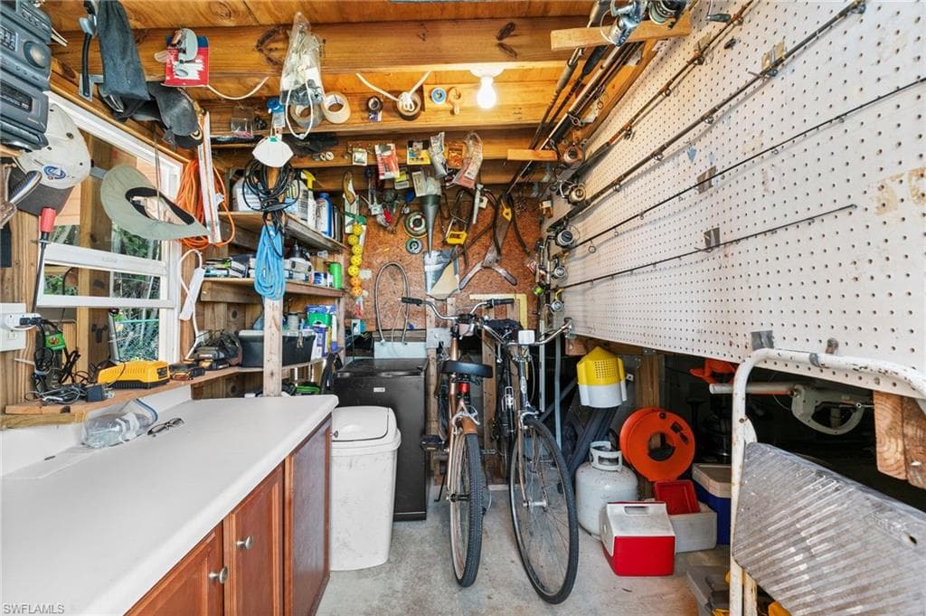 20670 River DR, ESTERO FL 33928-21