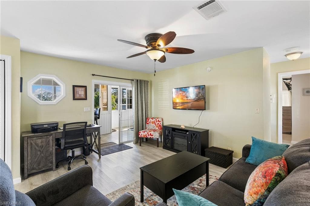 20670 River DR, ESTERO FL 33928-8