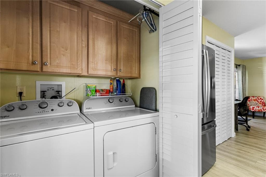 20670 River DR, ESTERO FL 33928-17