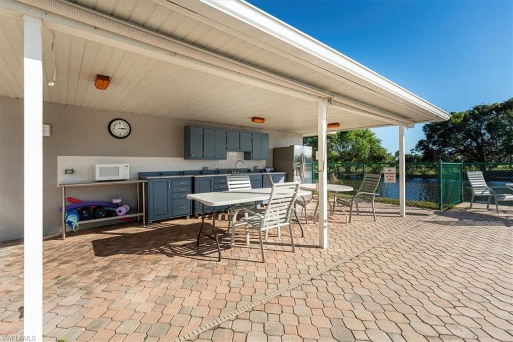 5515 Rattlesnake Hamm RD # 301, NAPLES FL 34113-18