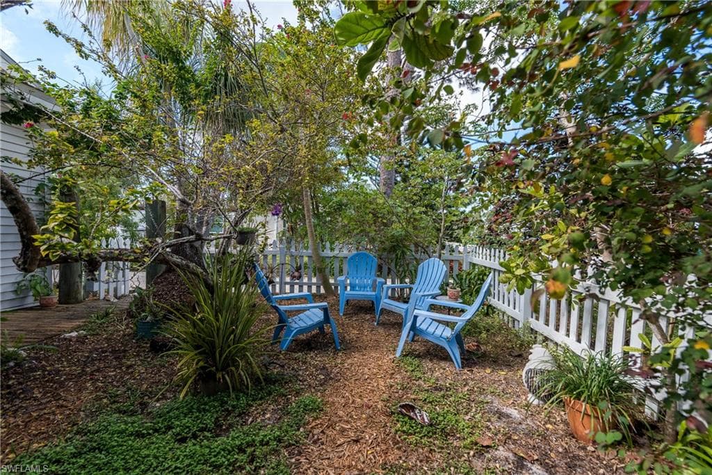 2828 Storter AVE, NAPLES FL 34112-2