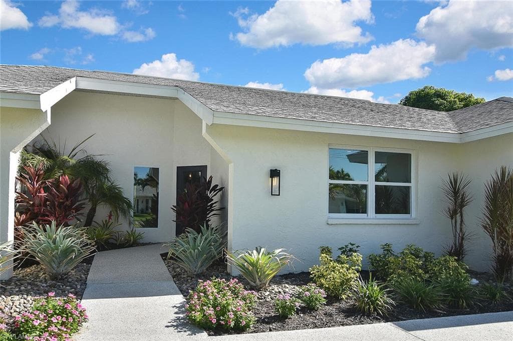 381 Norwood CT, FORT MYERS FL 33919-33