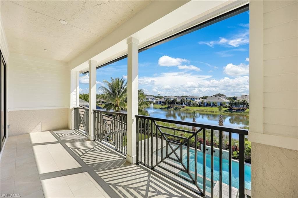 16728 Enclave CIR, NAPLES FL 34110-31