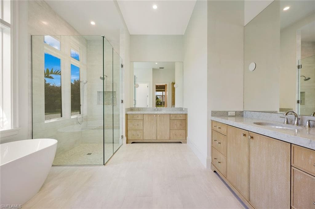 16728 Enclave CIR, NAPLES FL 34110-19