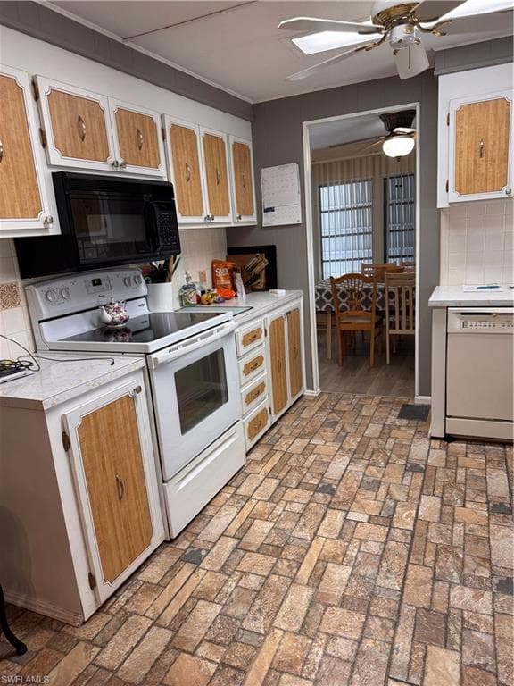 264 Shoreland DR, FORT MYERS FL 33905-4