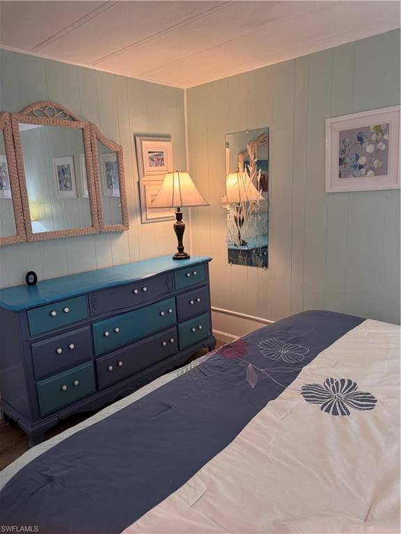 264 Shoreland DR, FORT MYERS FL 33905-18