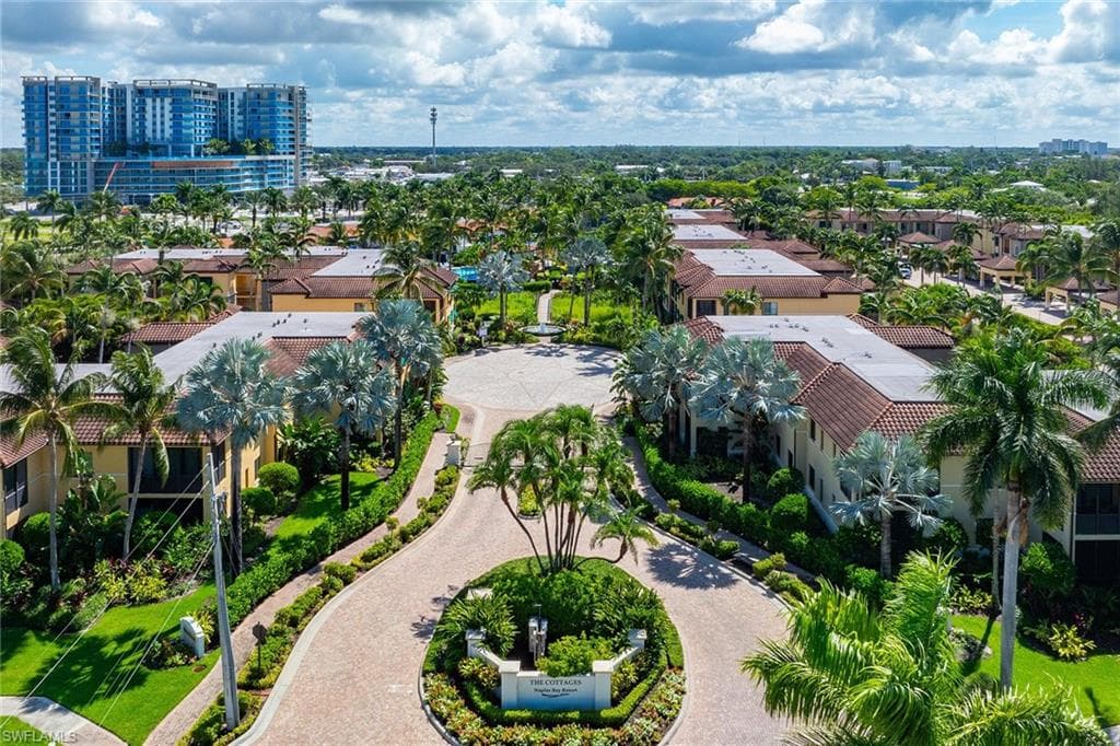 985 Sandpiper ST # I201, NAPLES FL 34102-35