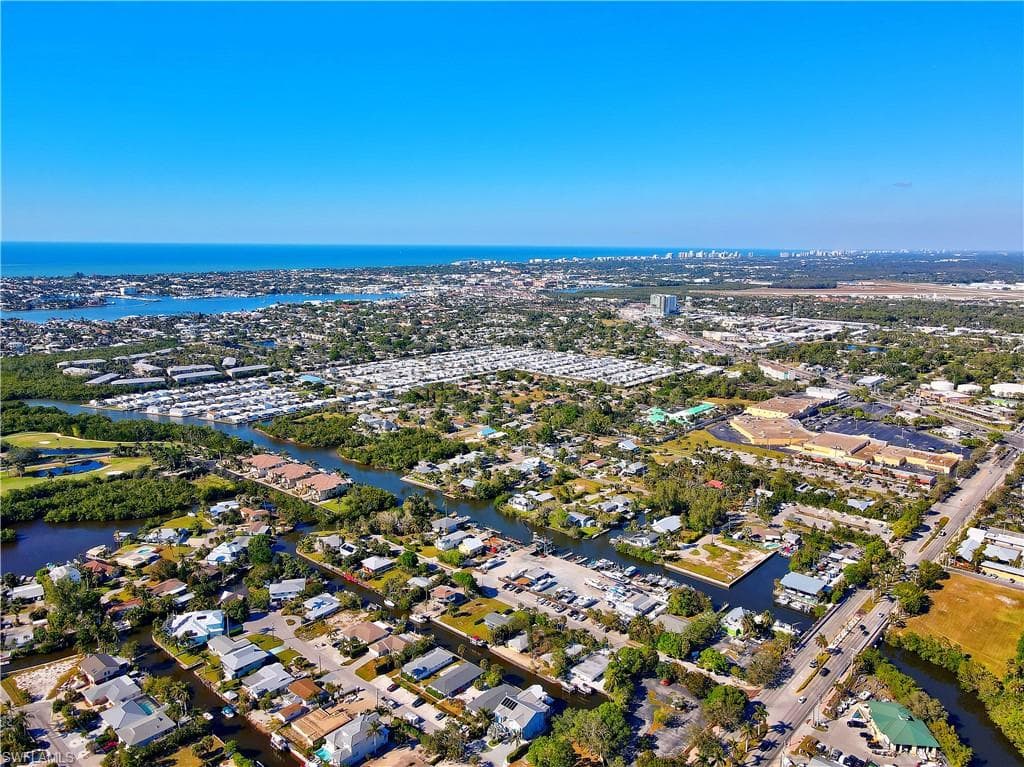 3054 Coco AVE, NAPLES FL 34112-1