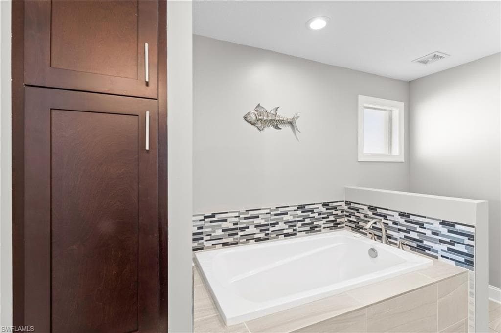 18404 Cutlass DR, FORT MYERS BEACH FL 33931-22