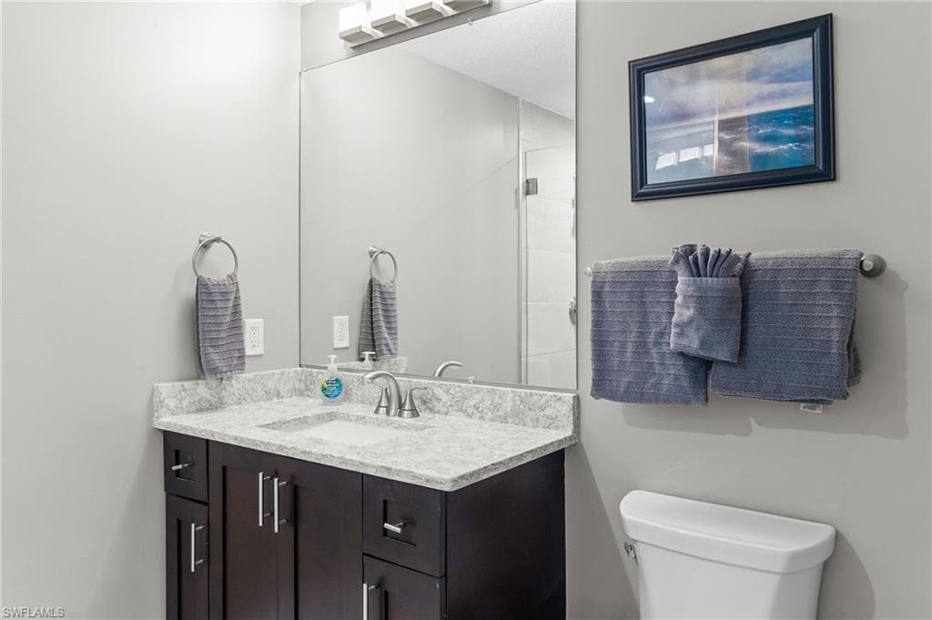 18404 Cutlass DR, FORT MYERS BEACH FL 33931-26
