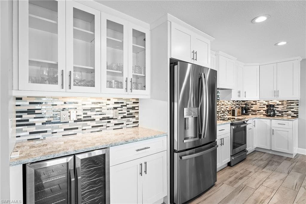 18404 Cutlass DR, FORT MYERS BEACH FL 33931-12