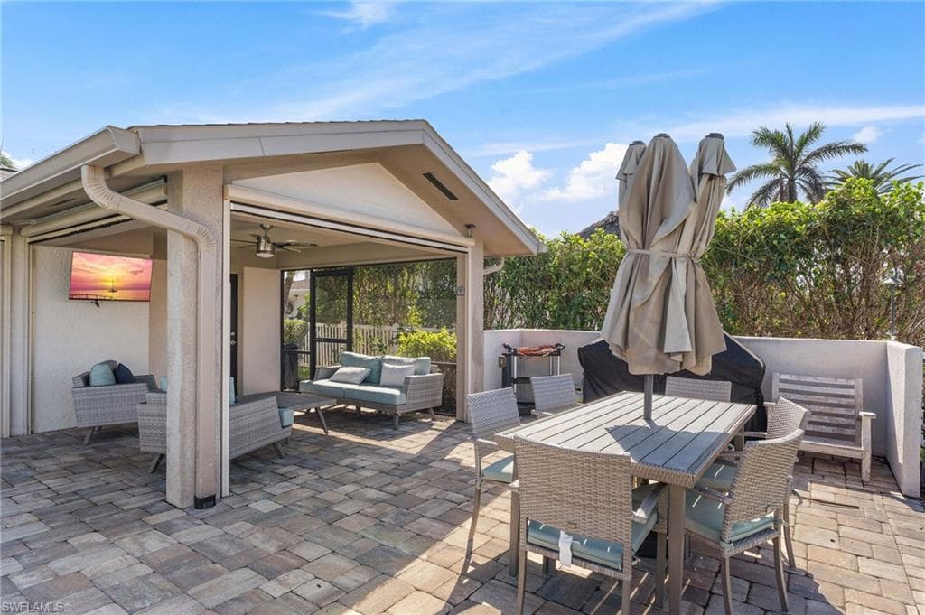 18404 Cutlass DR, FORT MYERS BEACH FL 33931-40