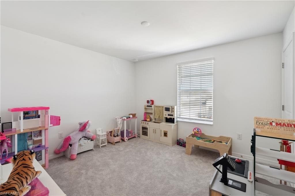 17729 Paradiso WAY, NORTH FORT MYERS FL 33917-21