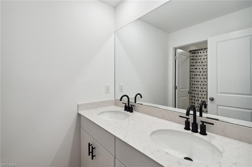 17729 Paradiso WAY, NORTH FORT MYERS FL 33917-17