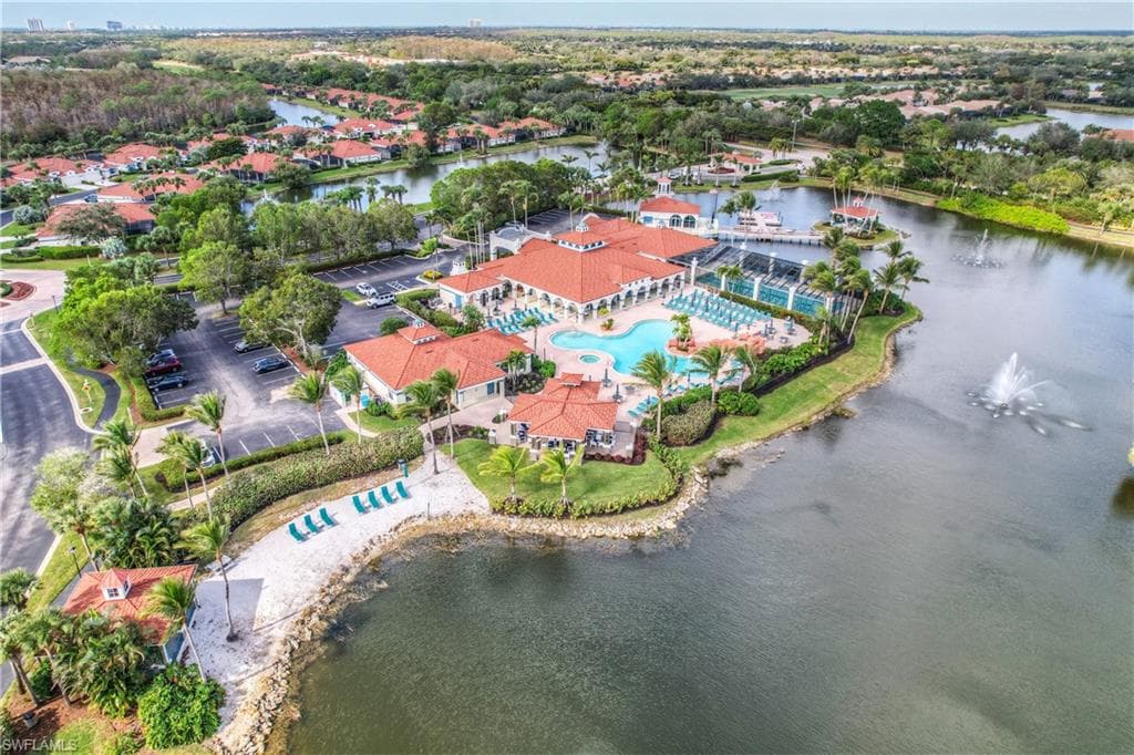 10801 Crooked River RD # 203, ESTERO FL 34135-44