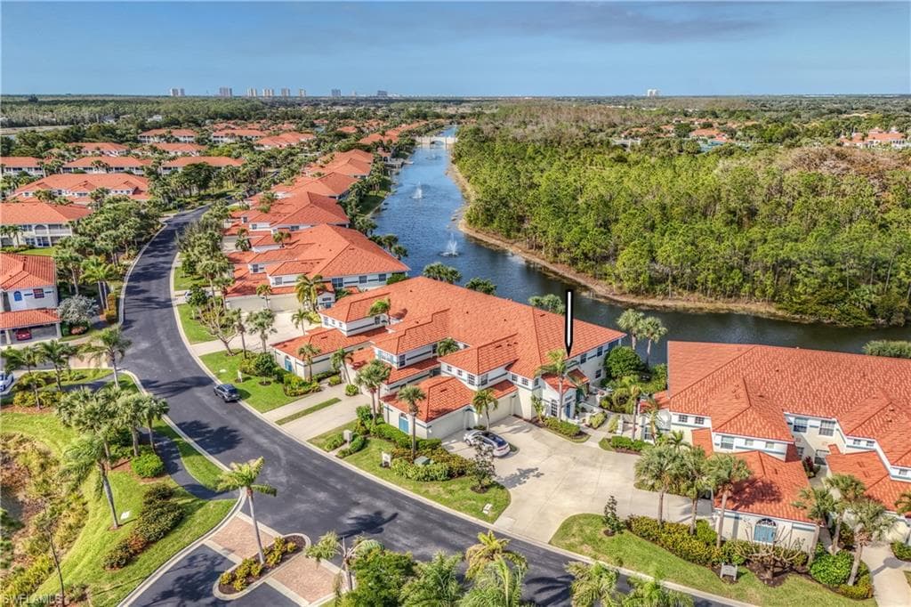 10801 Crooked River RD # 203, ESTERO FL 34135-39