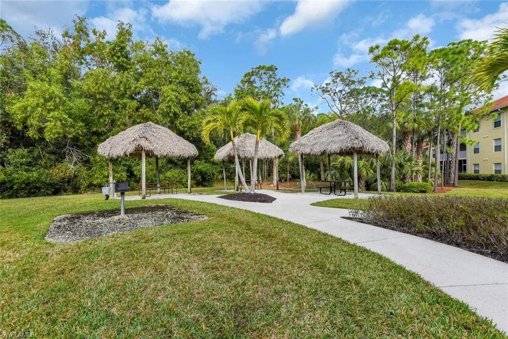 9165 Celeste DR # 303, NAPLES FL 34113-22