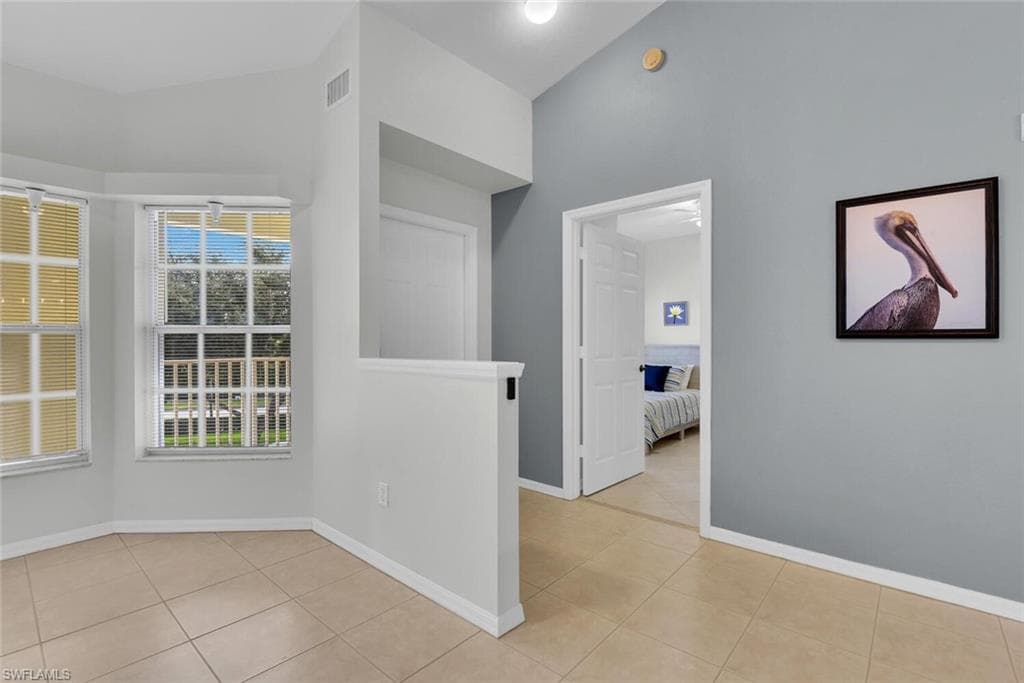 9165 Celeste DR # 303, NAPLES FL 34113-1
