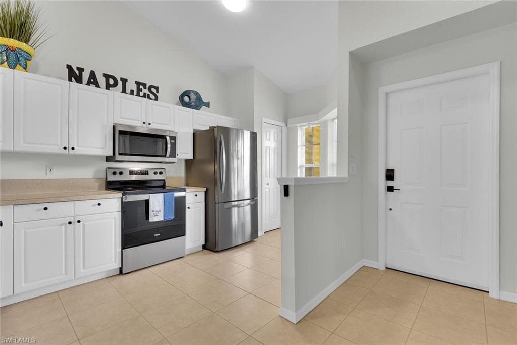 9165 Celeste DR # 303, NAPLES FL 34113-3