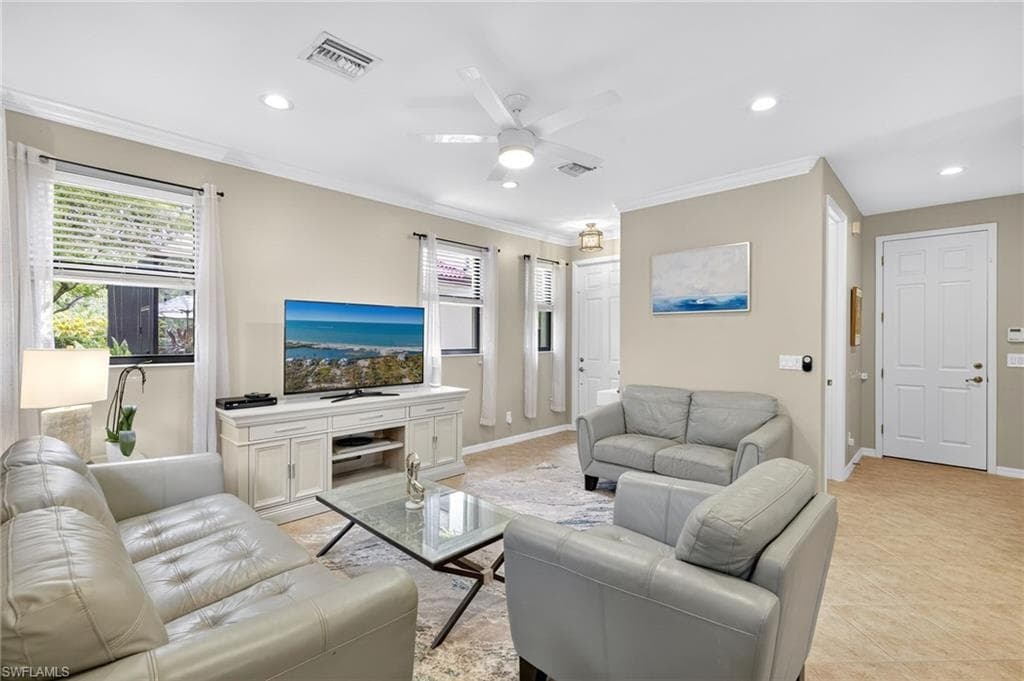 1134 Medan CT N # 33, NAPLES FL 34113-2