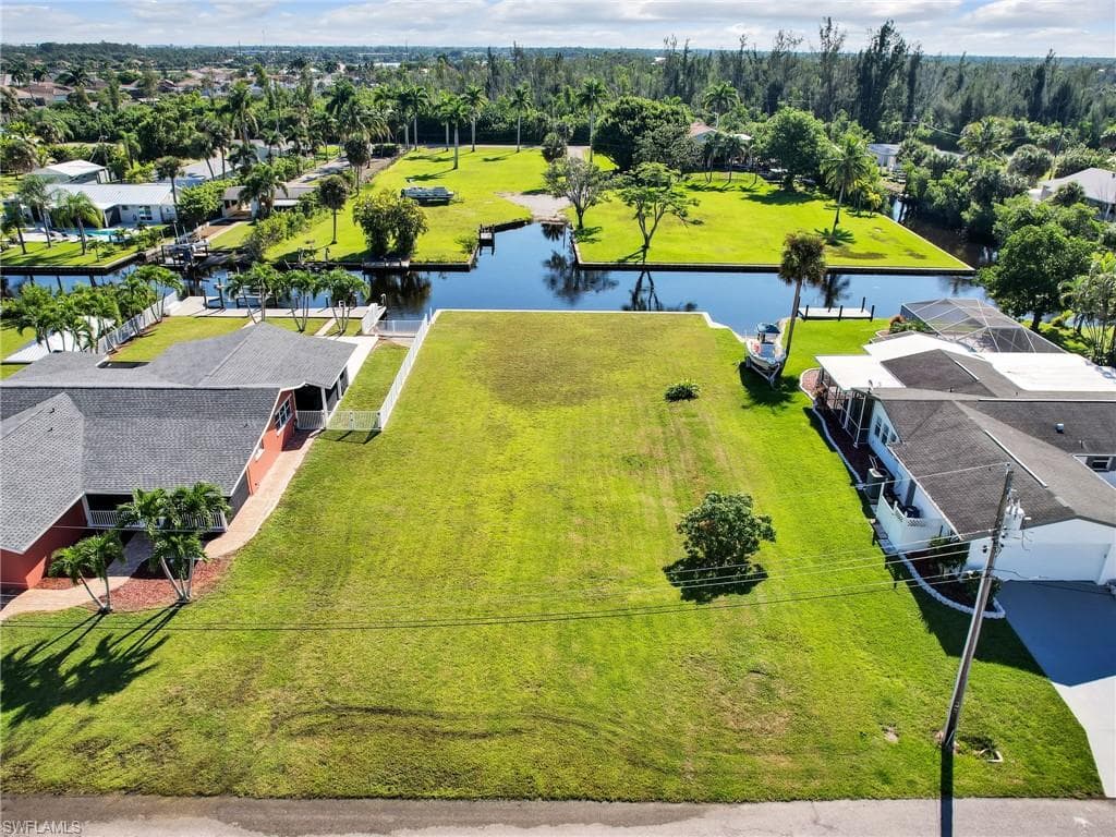 6131 Island Park CT, FORT MYERS FL 33908-4