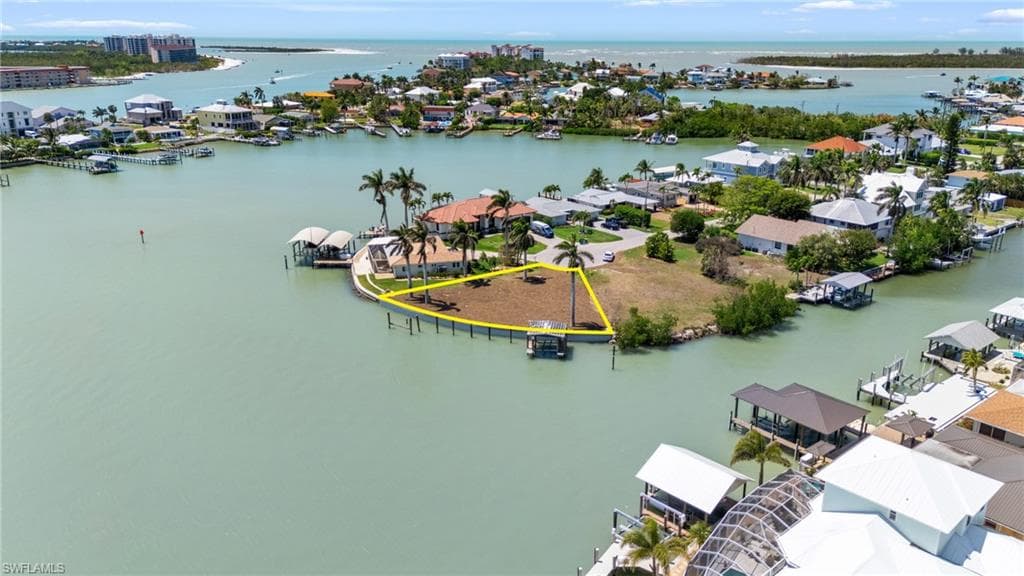 159 Tahiti ST, NAPLES FL 34113-12