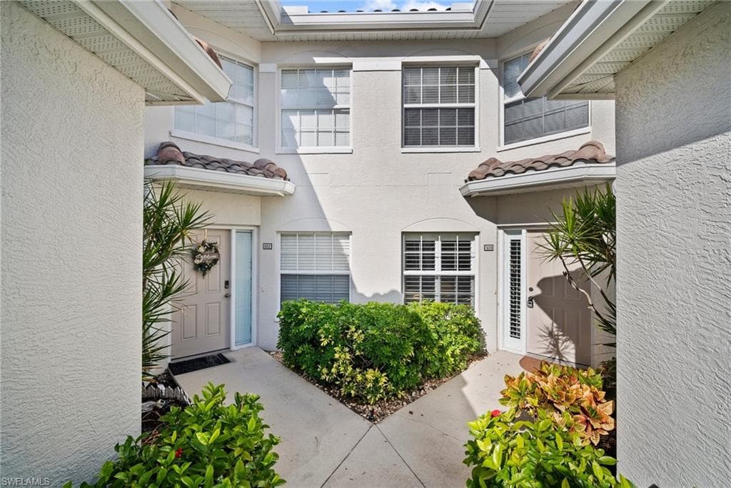6935 Rain Lily CT # 103, NAPLES FL 34109-3