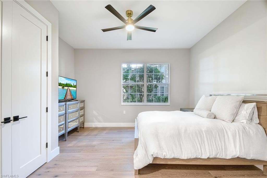 825 Regency Reserve CIR # 3701, NAPLES FL 34119-23