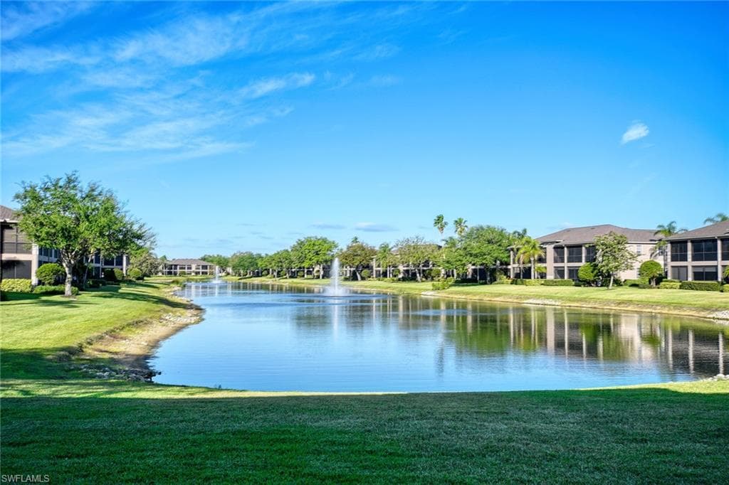 825 Regency Reserve CIR # 3701, NAPLES FL 34119-32