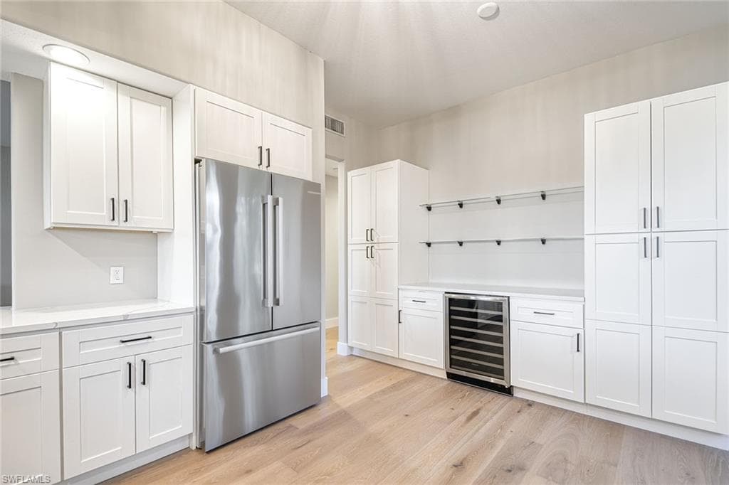 825 Regency Reserve CIR # 3701, NAPLES FL 34119-13