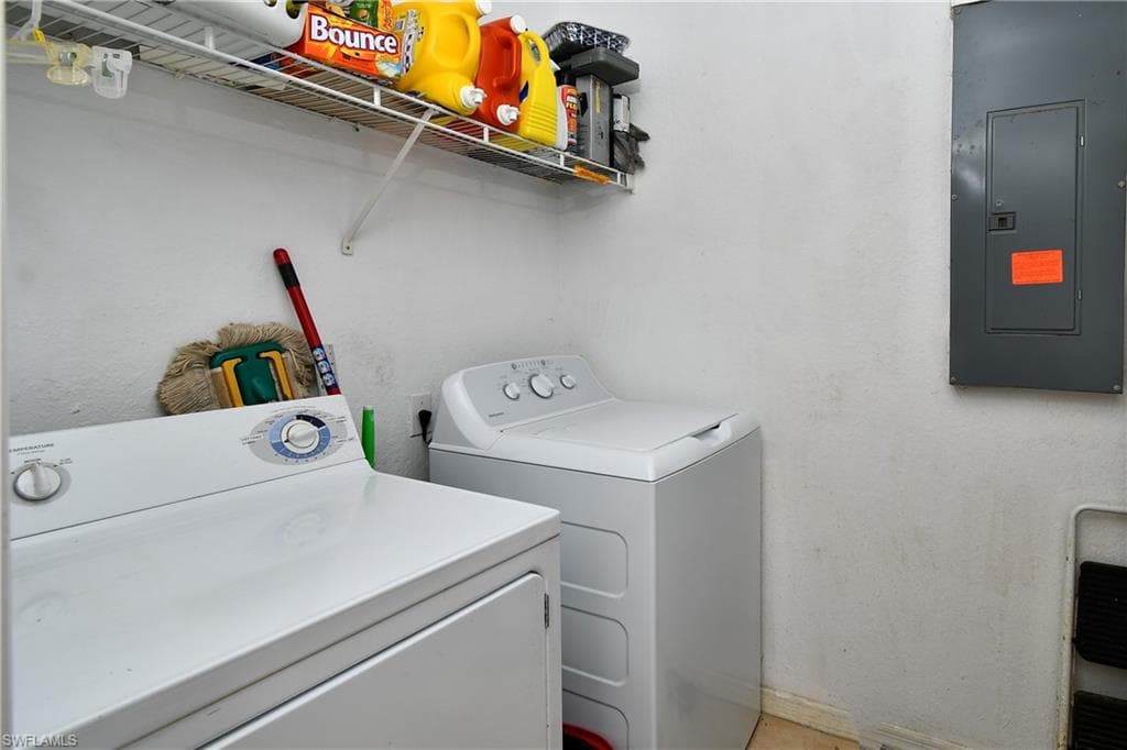 2 E Greens CIR, LEHIGH ACRES FL 33936-15