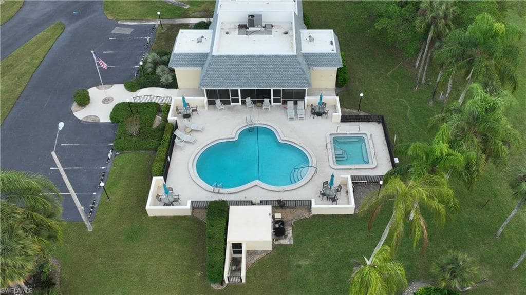 2 E Greens CIR, LEHIGH ACRES FL 33936-35