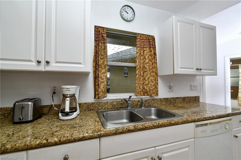 2 E Greens CIR, LEHIGH ACRES FL 33936-17