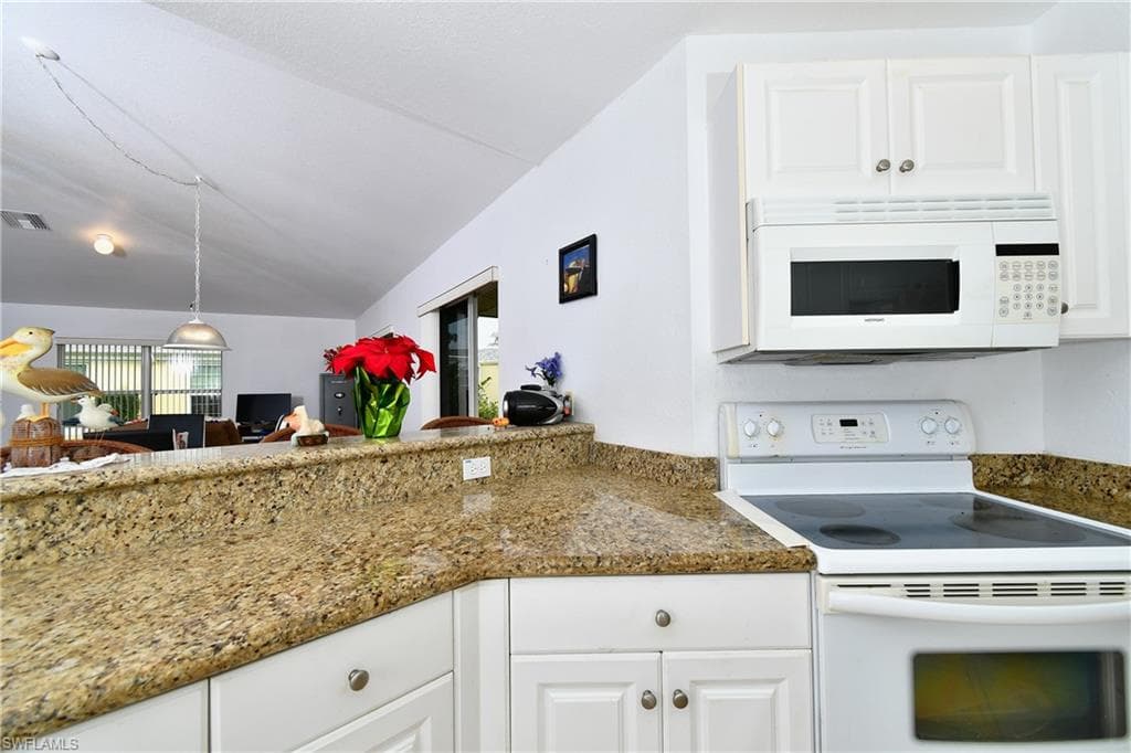 2 E Greens CIR, LEHIGH ACRES FL 33936-18