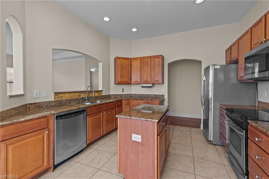 1303 Verde DR # 1603, NAPLES FL 34105-4