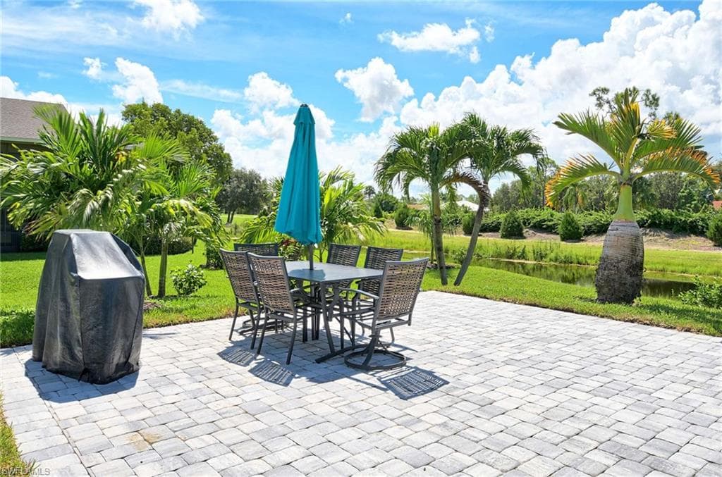 5695 Rattlesnake Hammock RD # B104, NAPLES FL 34113-20