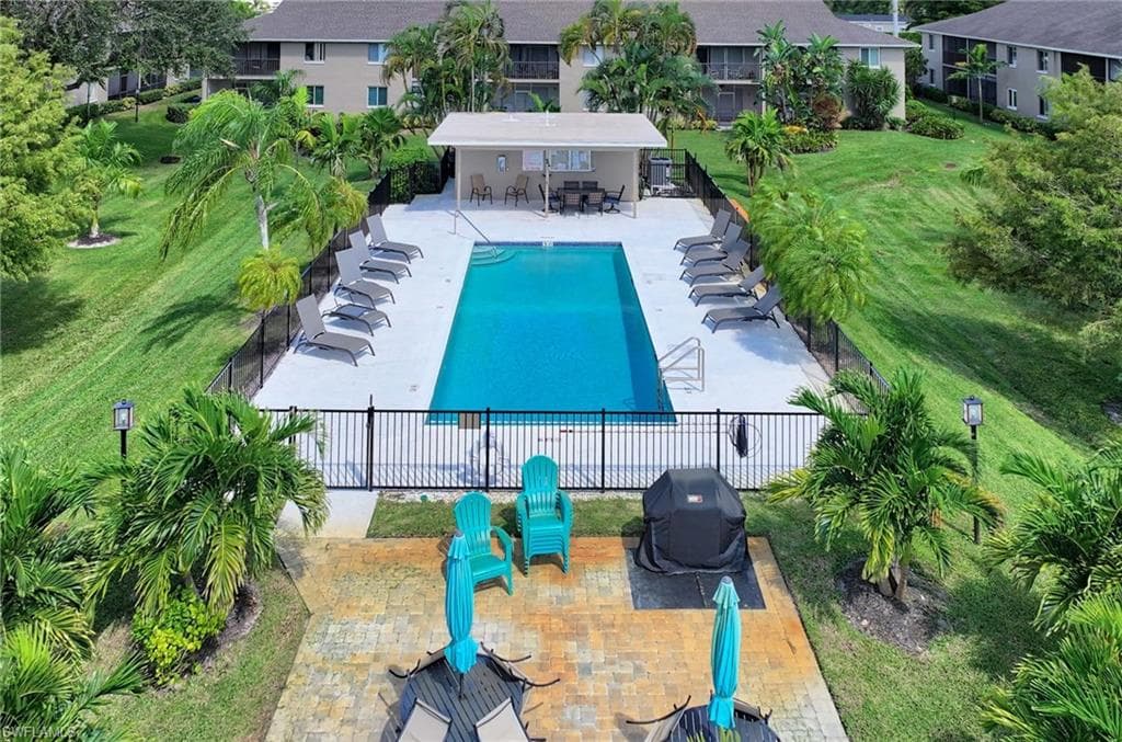 5695 Rattlesnake Hammock RD # B104, NAPLES FL 34113-24