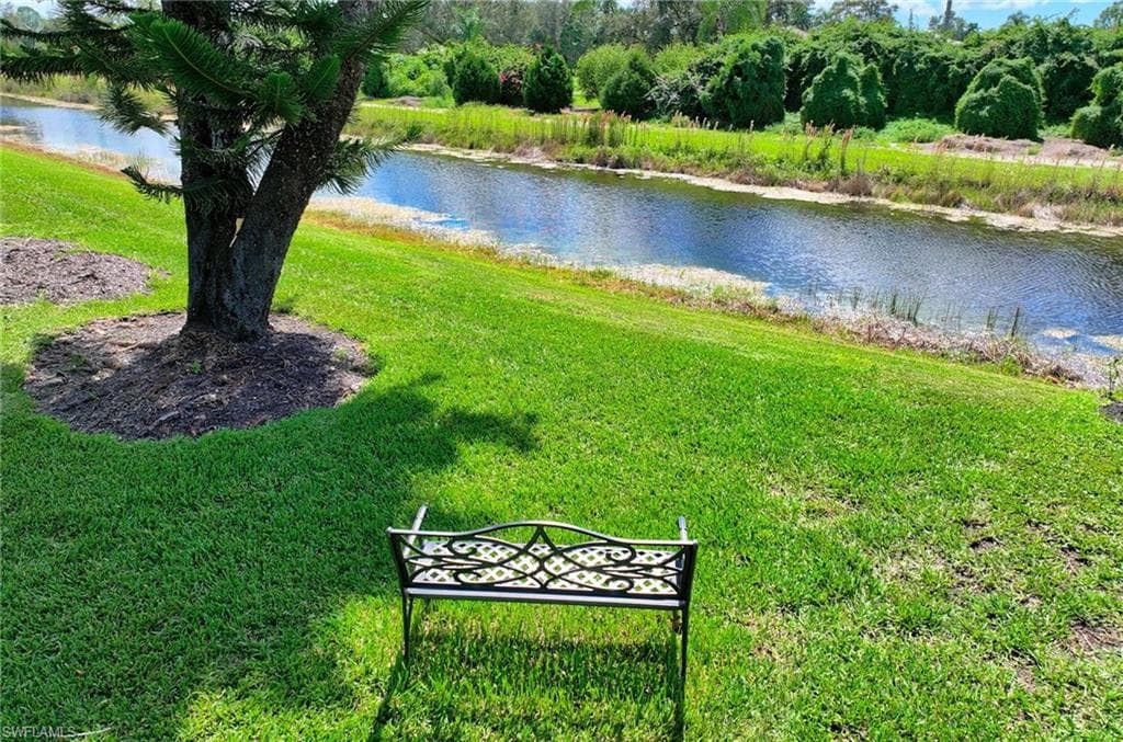 5695 Rattlesnake Hammock RD # B104, NAPLES FL 34113-2